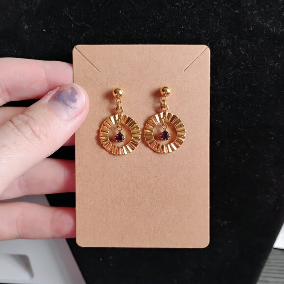 Vintage Avon February Birthstone Dingle Dangle earrings - Picture 1 of 4